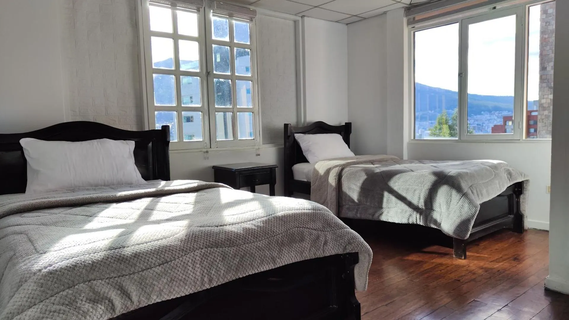Hotel Muros Quito