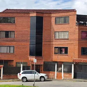 https://lovely-3-bedroom-apartment-with-parking.cuenca-hotels.com
