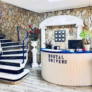 https://hostal-univers.catalonia-hotels.com