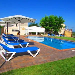 https://hostal-can-bassalis.catalonia-hotels.com