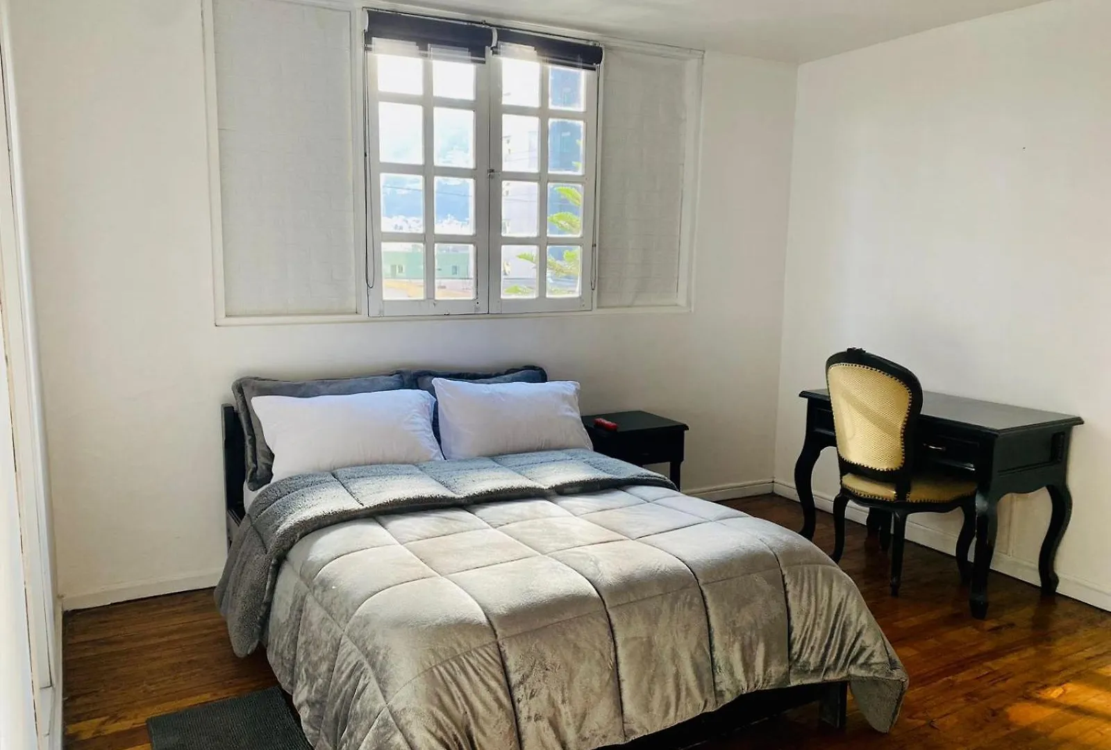 Hotel Muros Quito