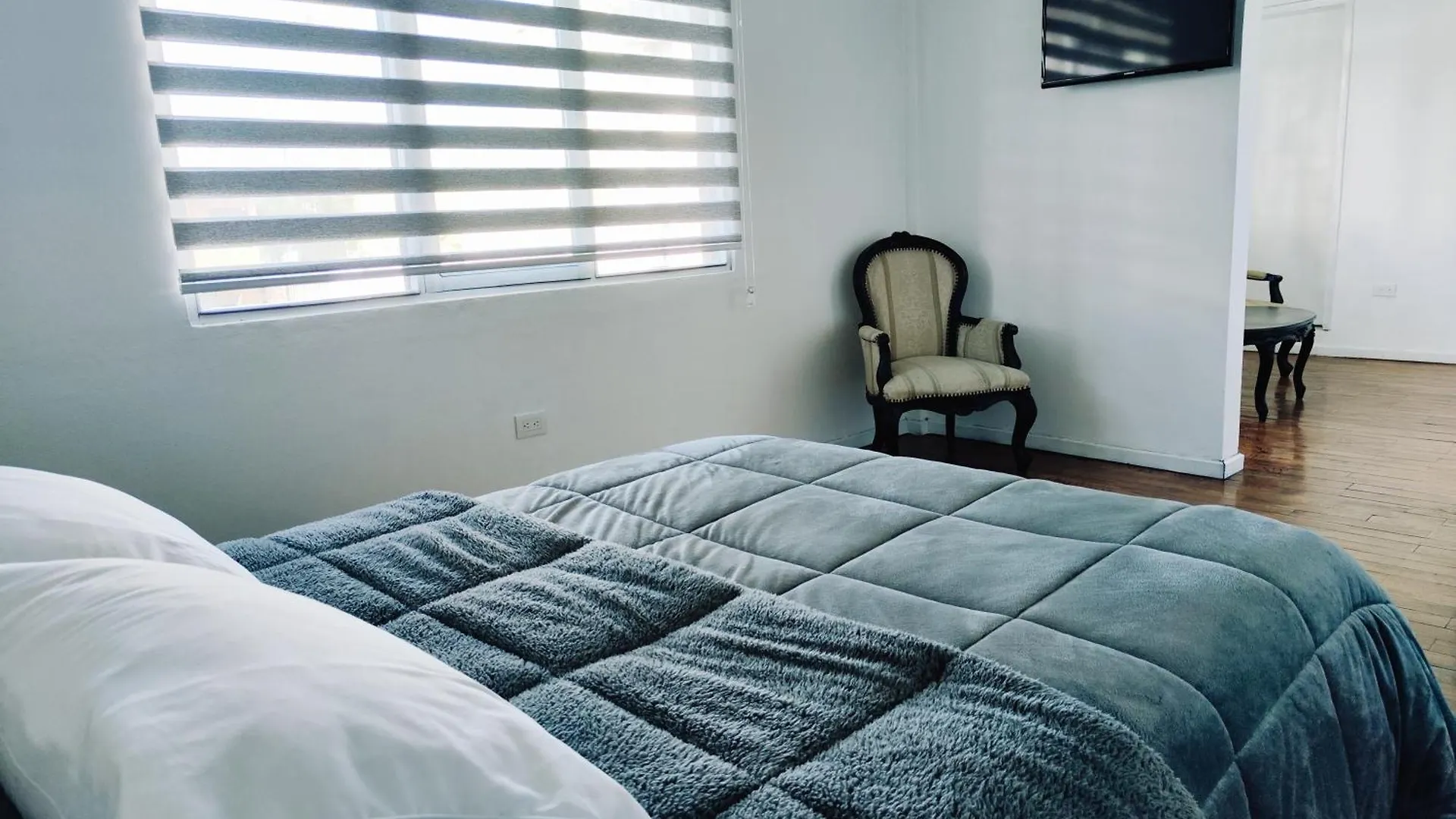 Hotel Muros Quito