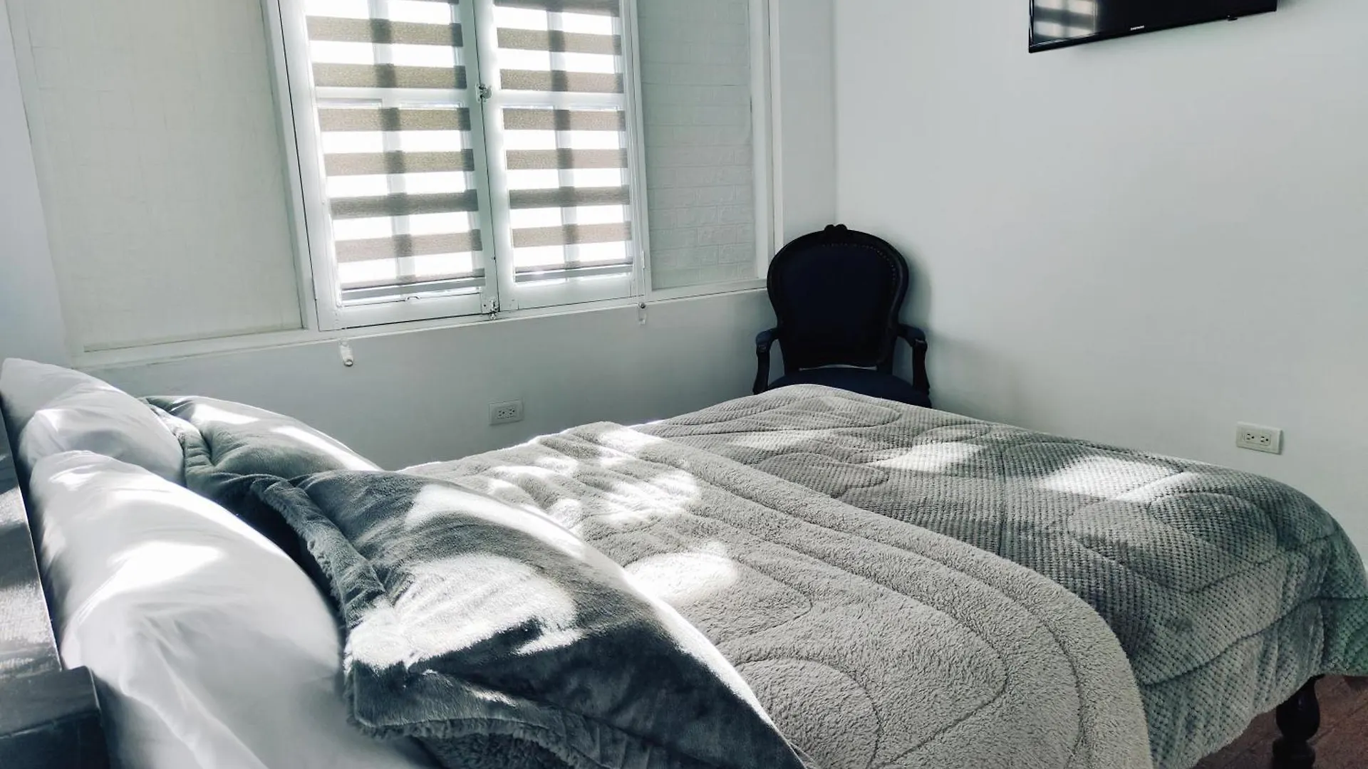 Hotel Muros Quito